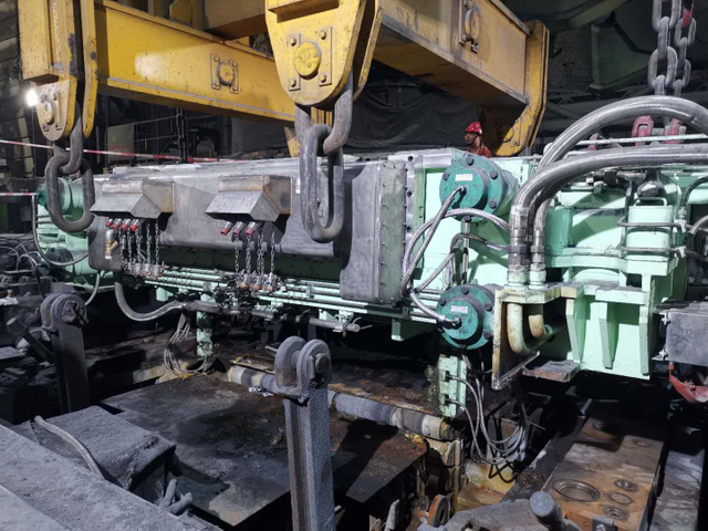 Металлургическая многорежимная электромагнитная мешалка MM-EMS в сталеплавильном производстве